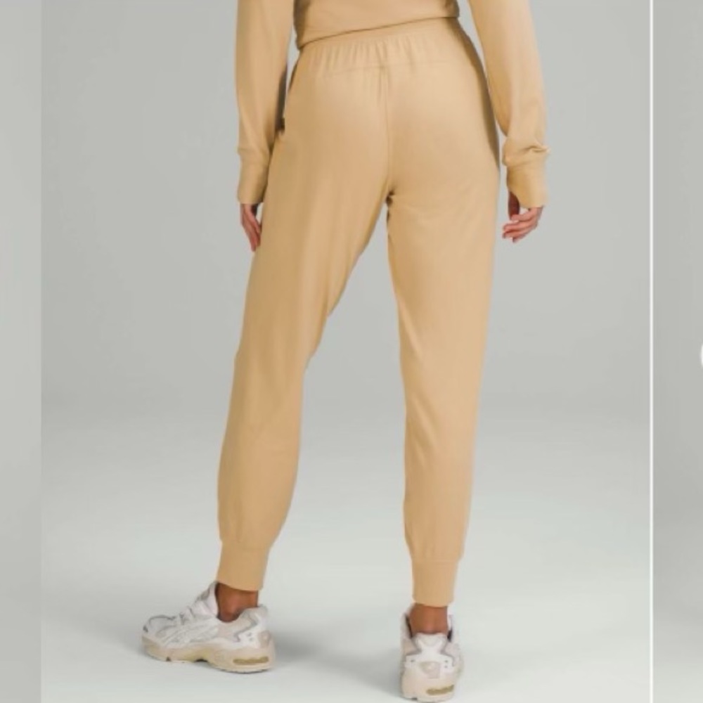 Lululemon Ready to Rulu Jogger